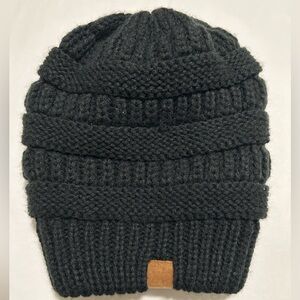 NWOT Sonoma Black Textured Knit Beanie